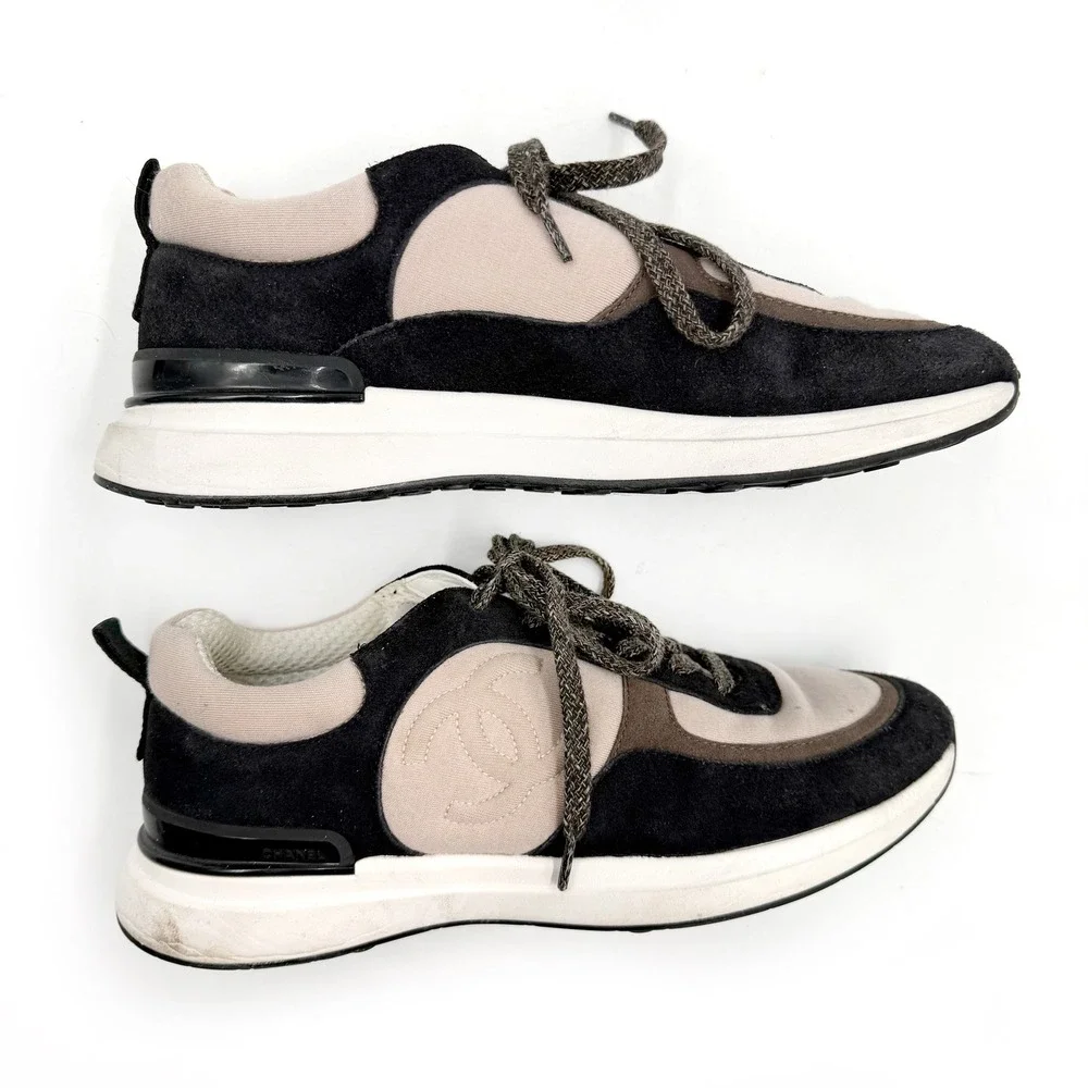 Chanel Suede CC Logo Sneakers Low Top Black Pink Lace-Up‎ Sz 40 / 10 Women